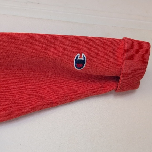 Champion Red Crop Top - Picture 2 of 4